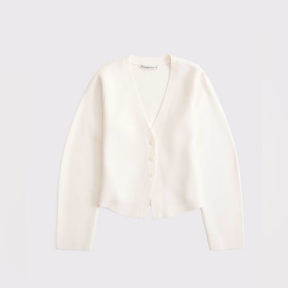 Abercrombie & Fitch Sweaters - NWOT Abercrombie & Fitch LuxeLoft Rounded Sleeve Cardigan